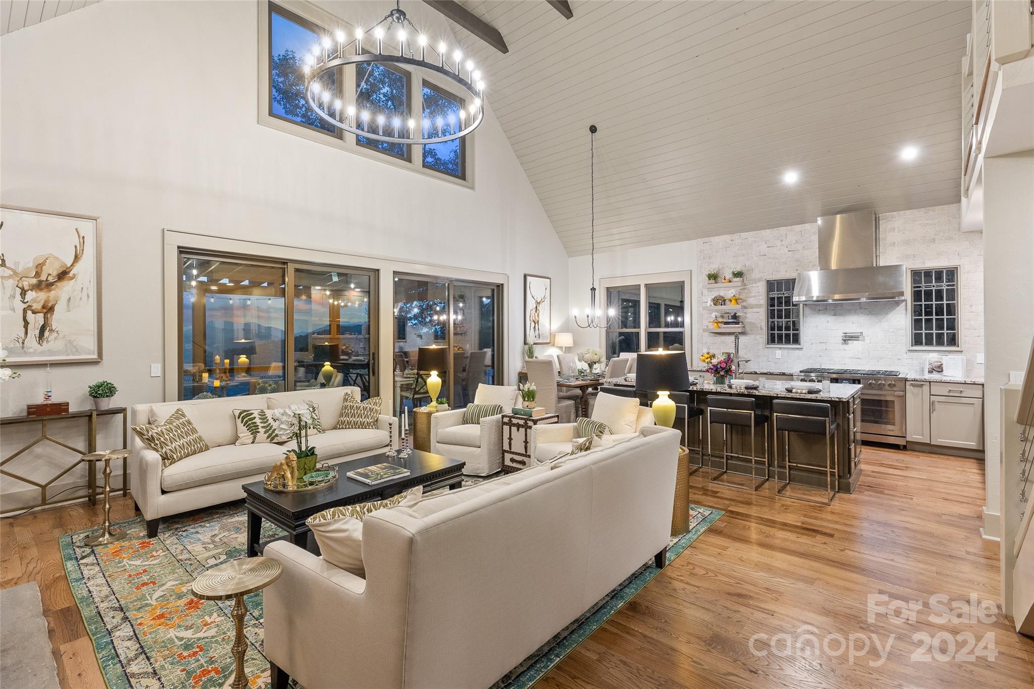 Pilots Knob - Residential