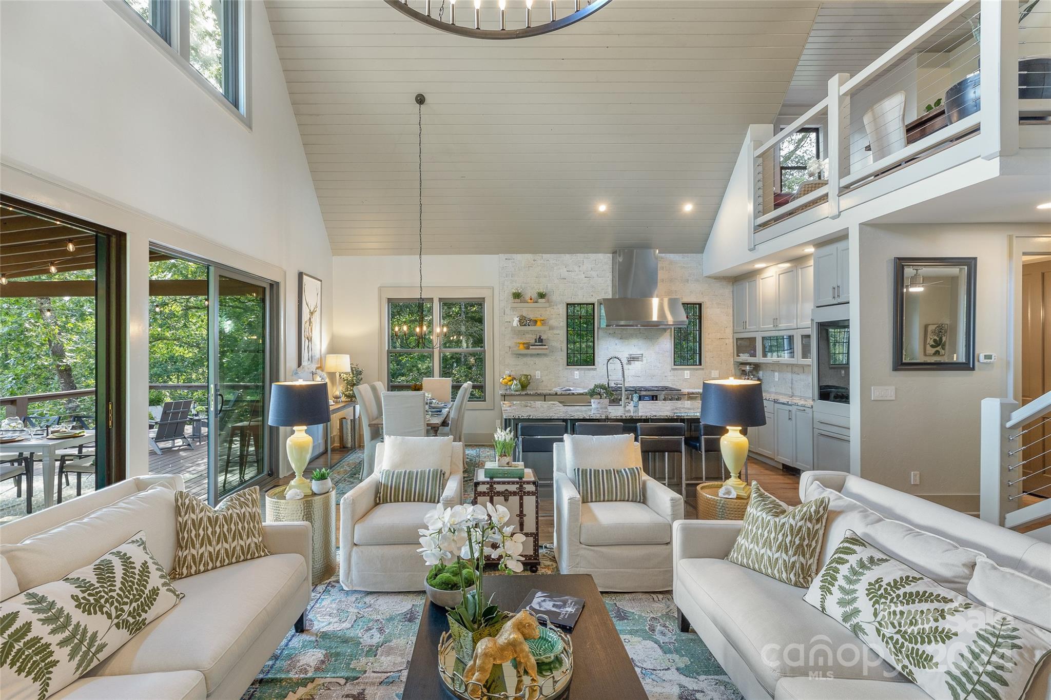 Pilots Knob - Residential