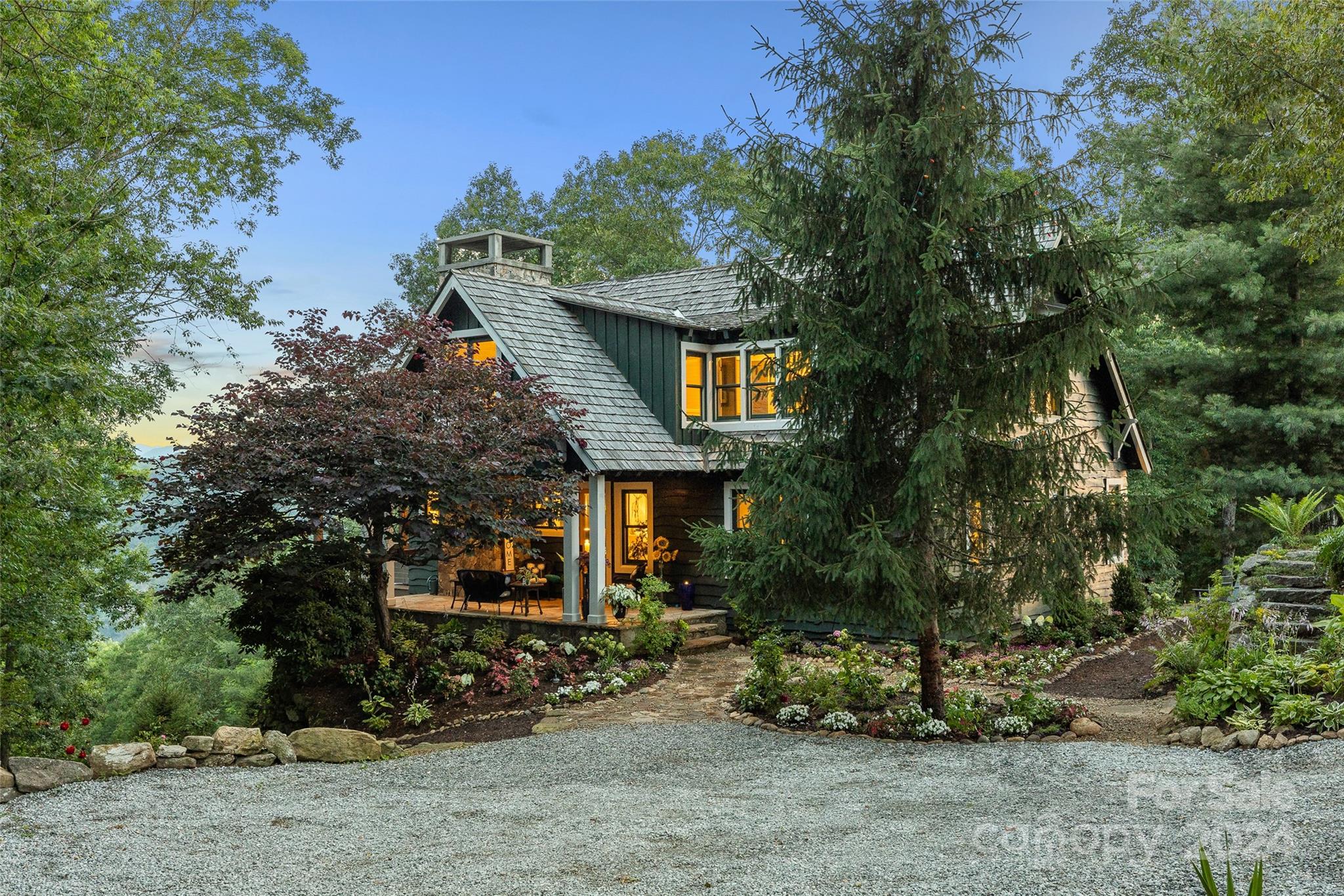 Pilots Knob - Residential