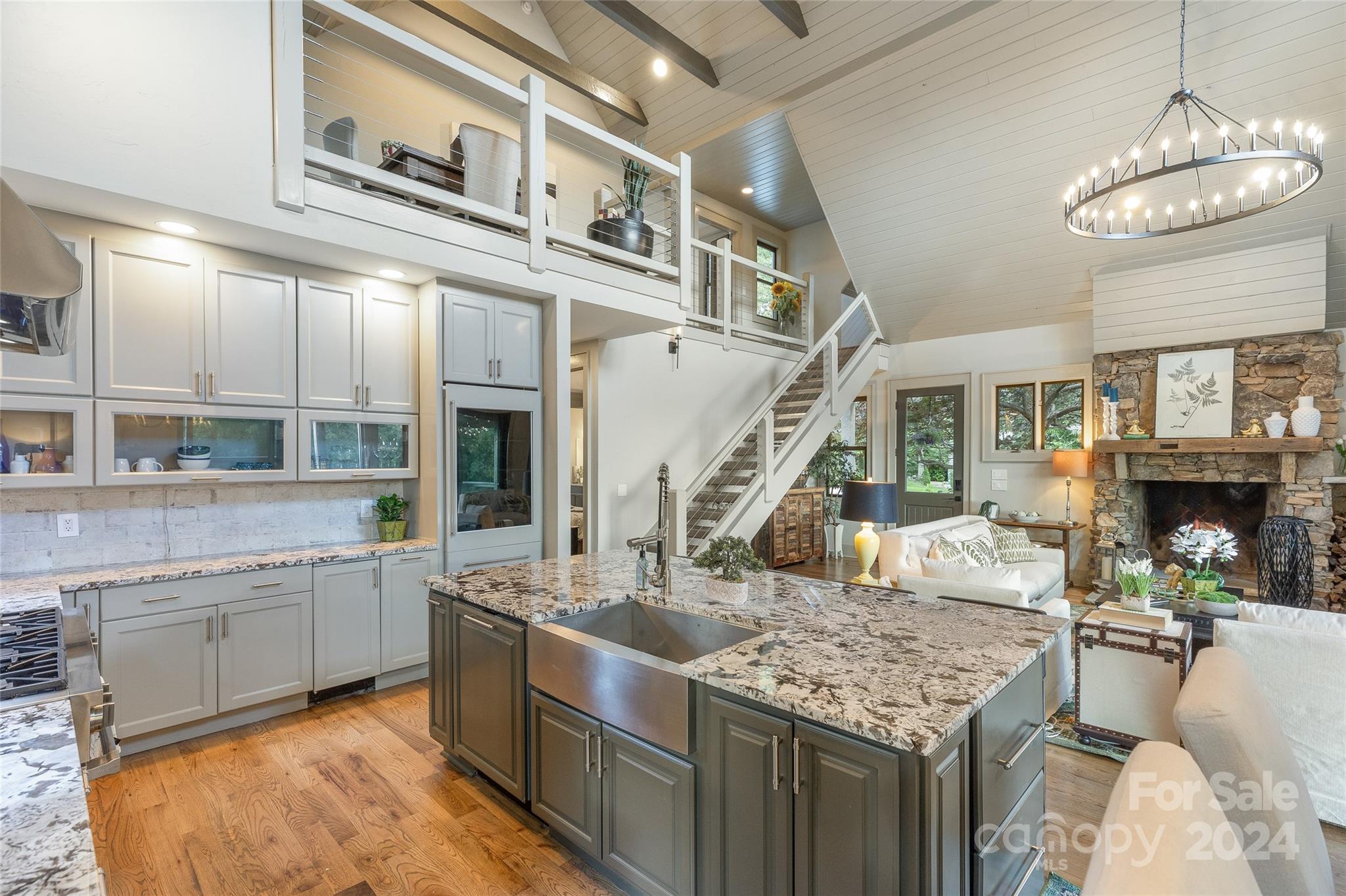 Pilots Knob - Residential