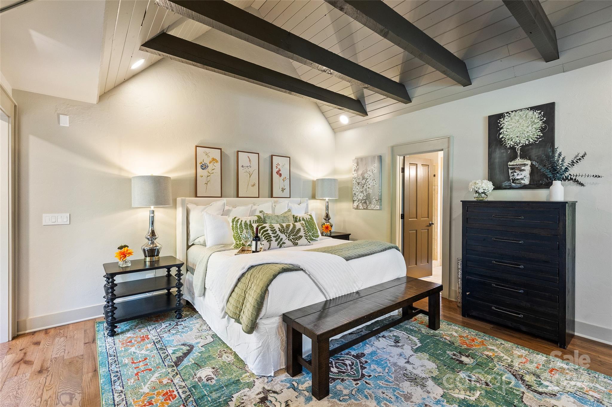 Pilots Knob - Residential