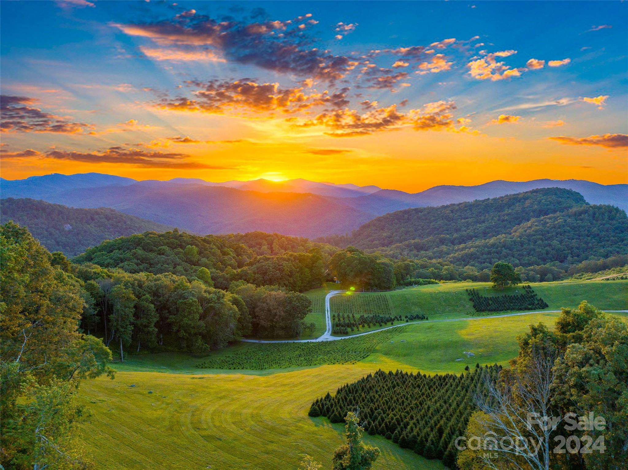 Pilots Knob - Residential