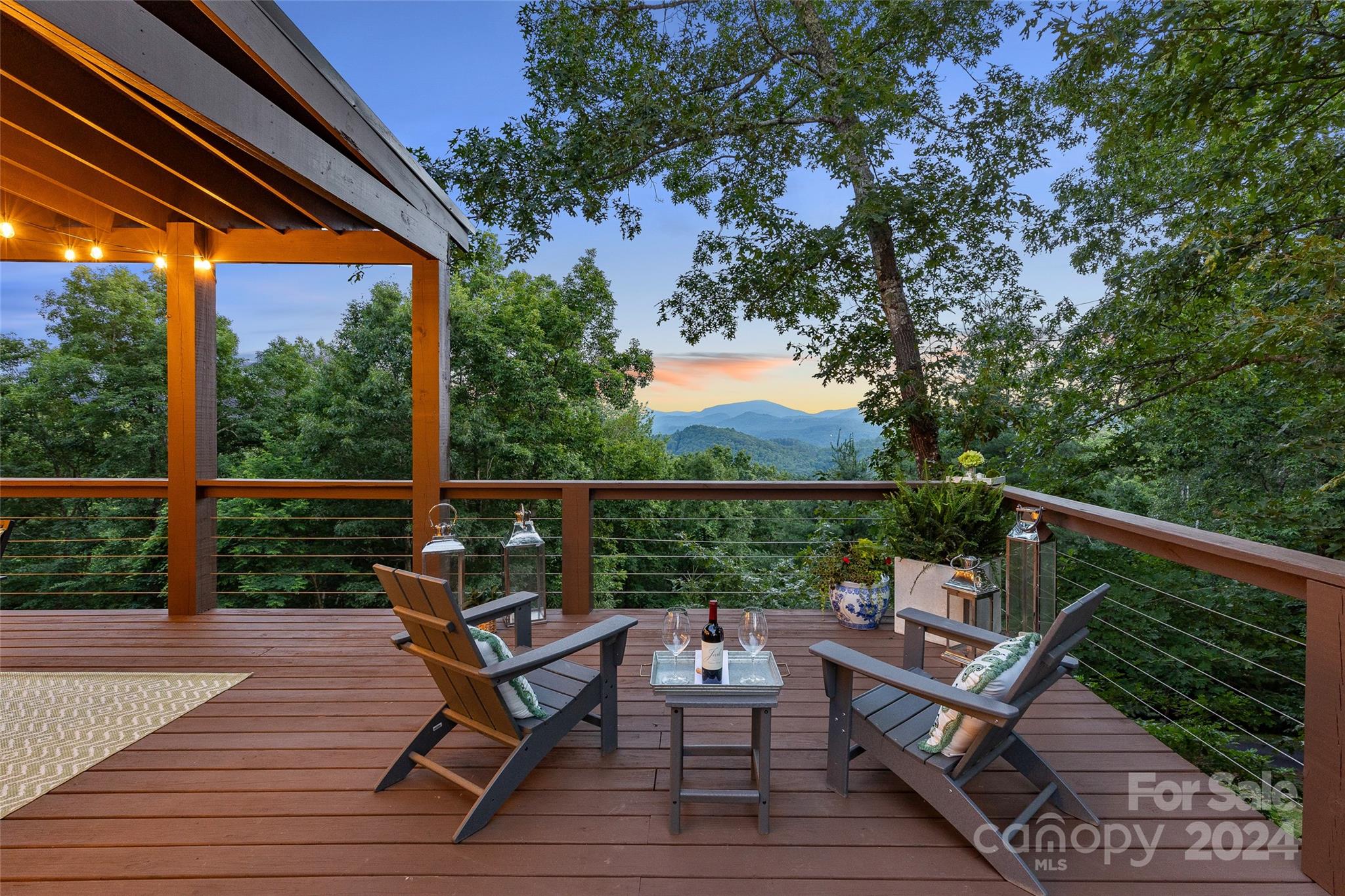 Pilots Knob - Residential