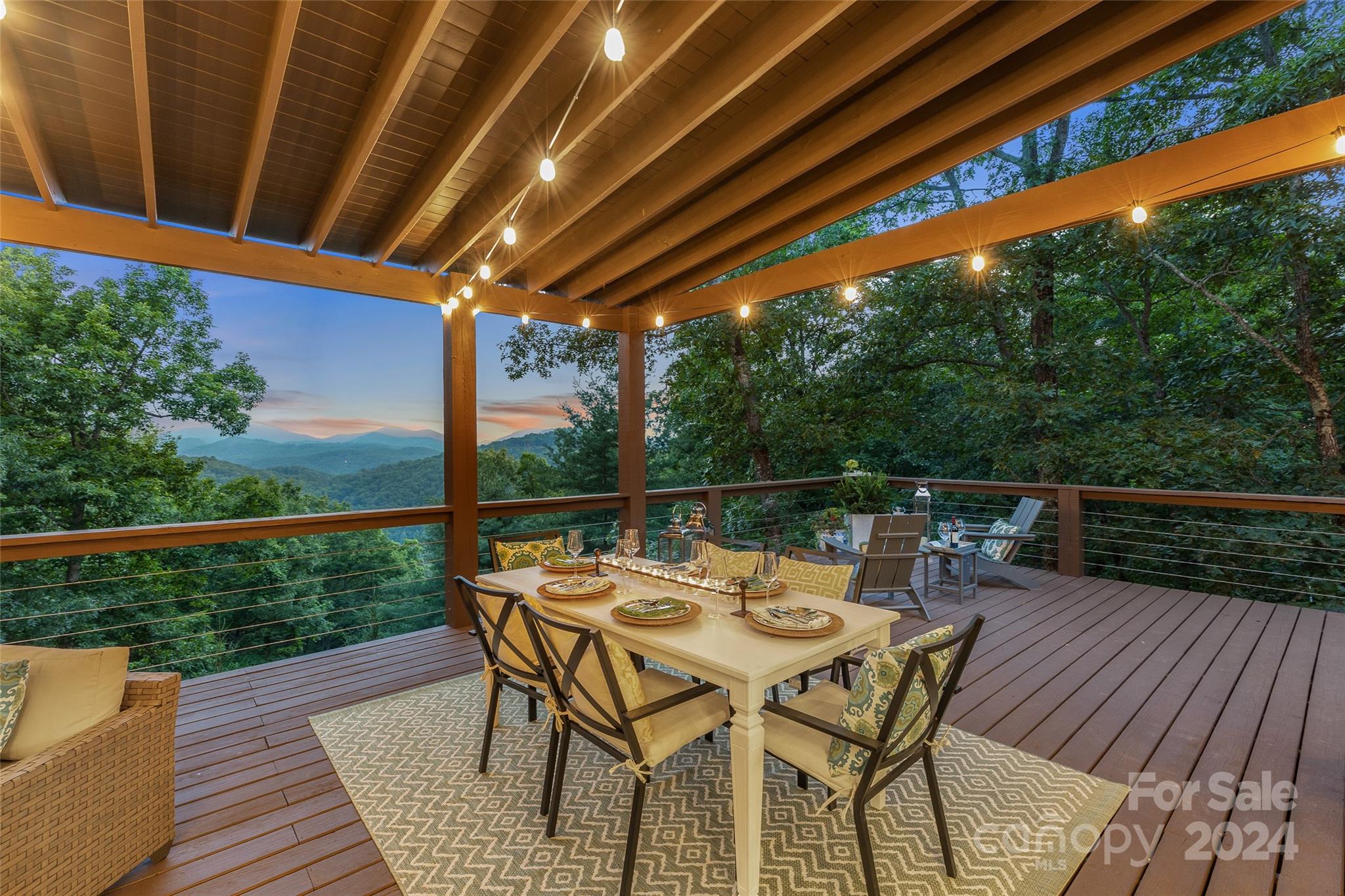 Pilots Knob - Residential