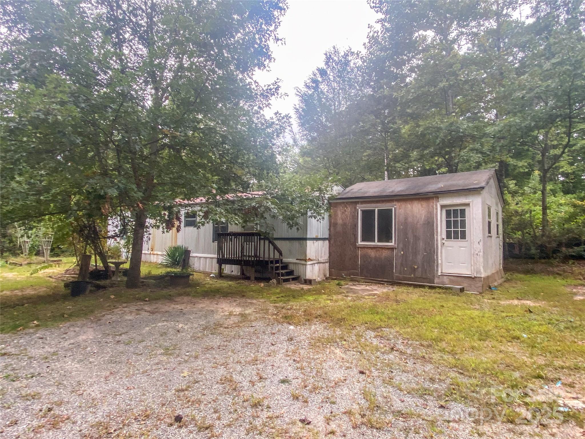 17 Howell Road