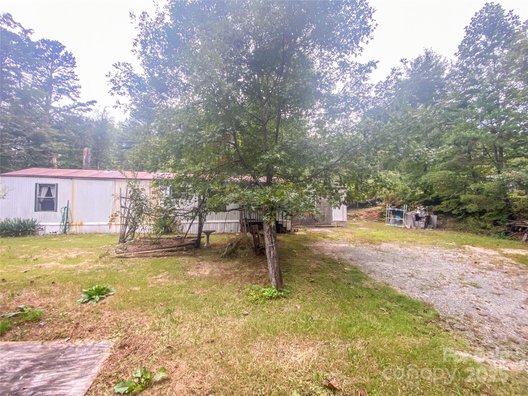 17 Howell Road