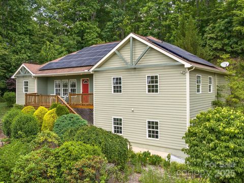 21 Kahluas Way Fairview NC 28730
