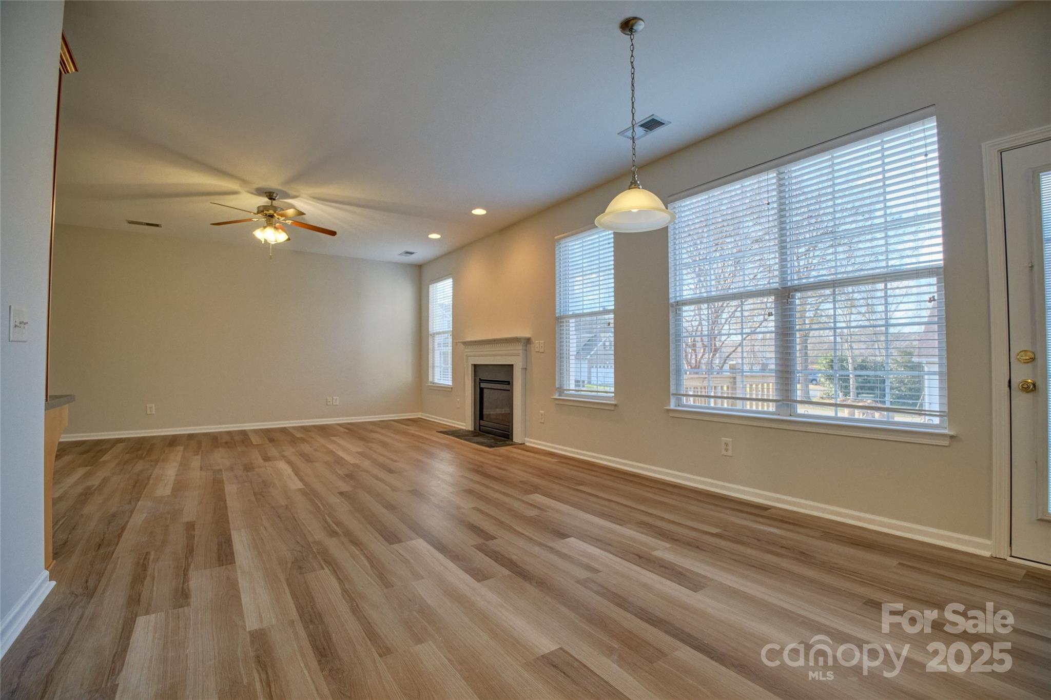 Autumn Cove At Lake Wylie - Residential