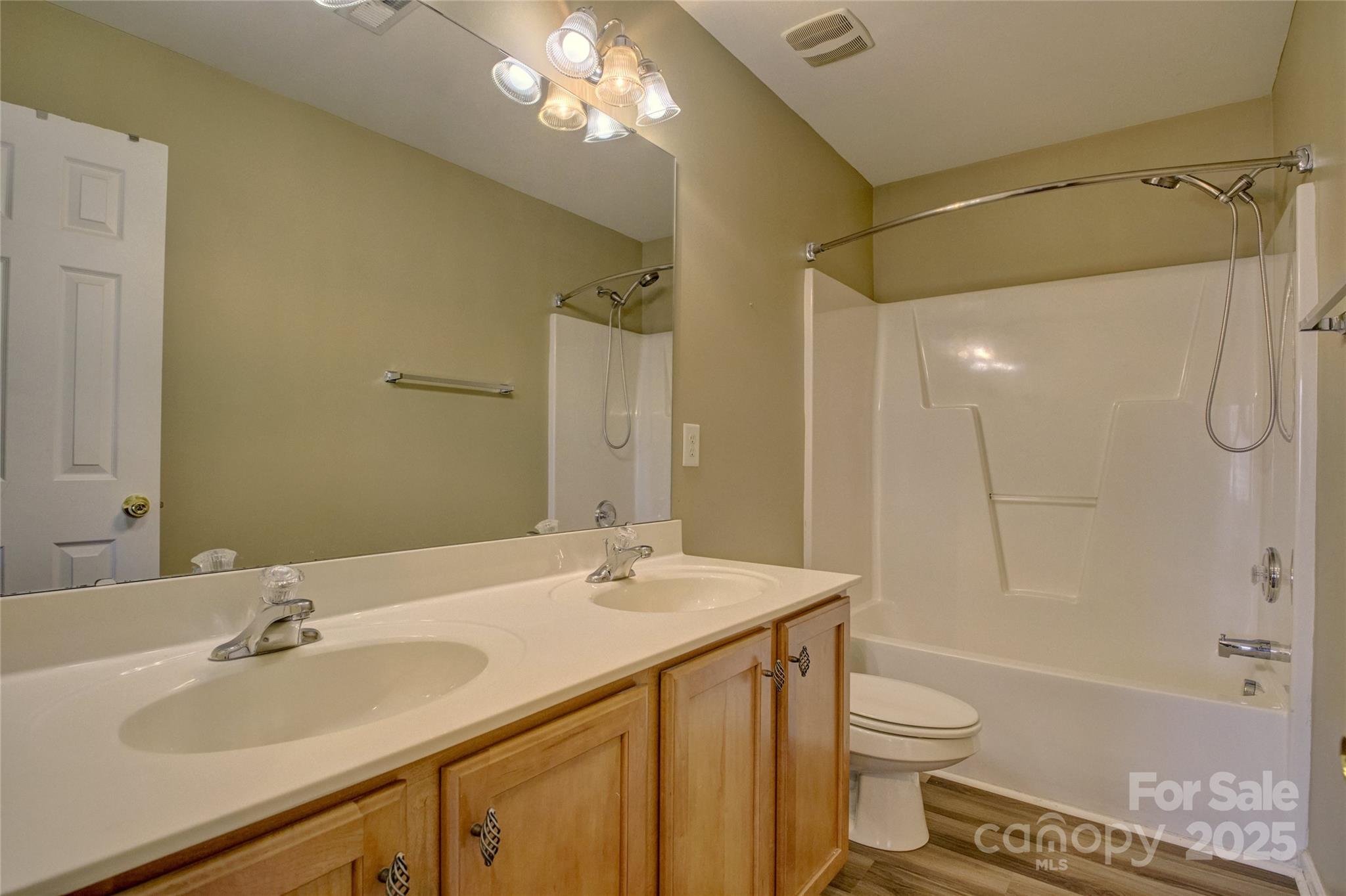 Autumn Cove At Lake Wylie - Residential