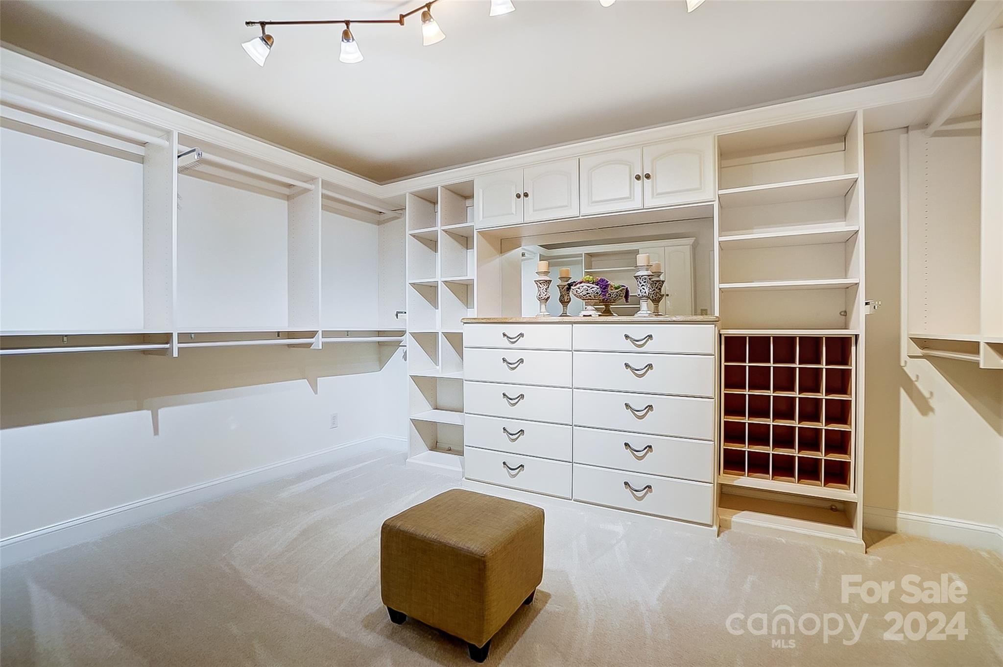 English Trails - Residential