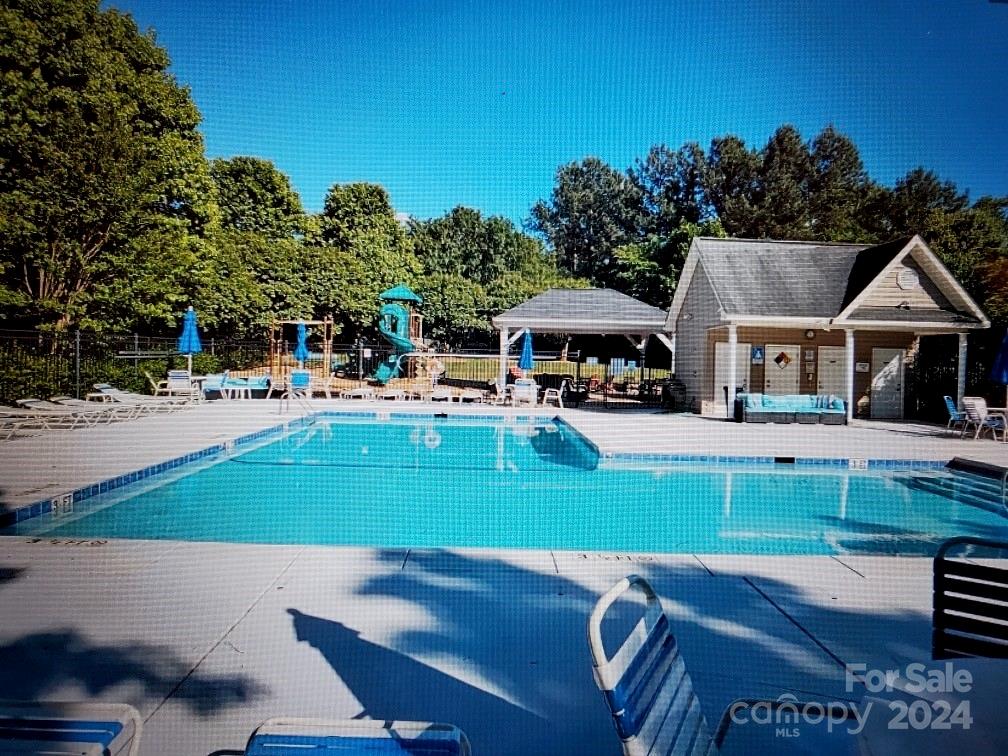 English Trails - Residential