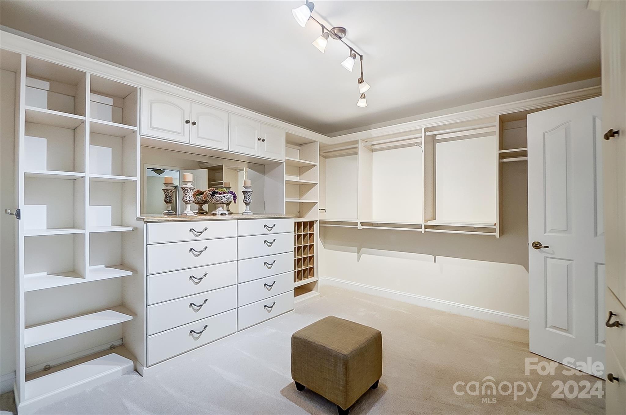 English Trails - Residential