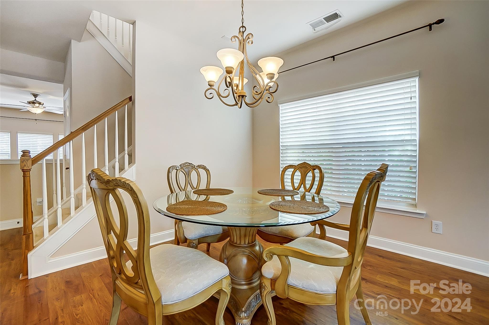 English Trails - Residential