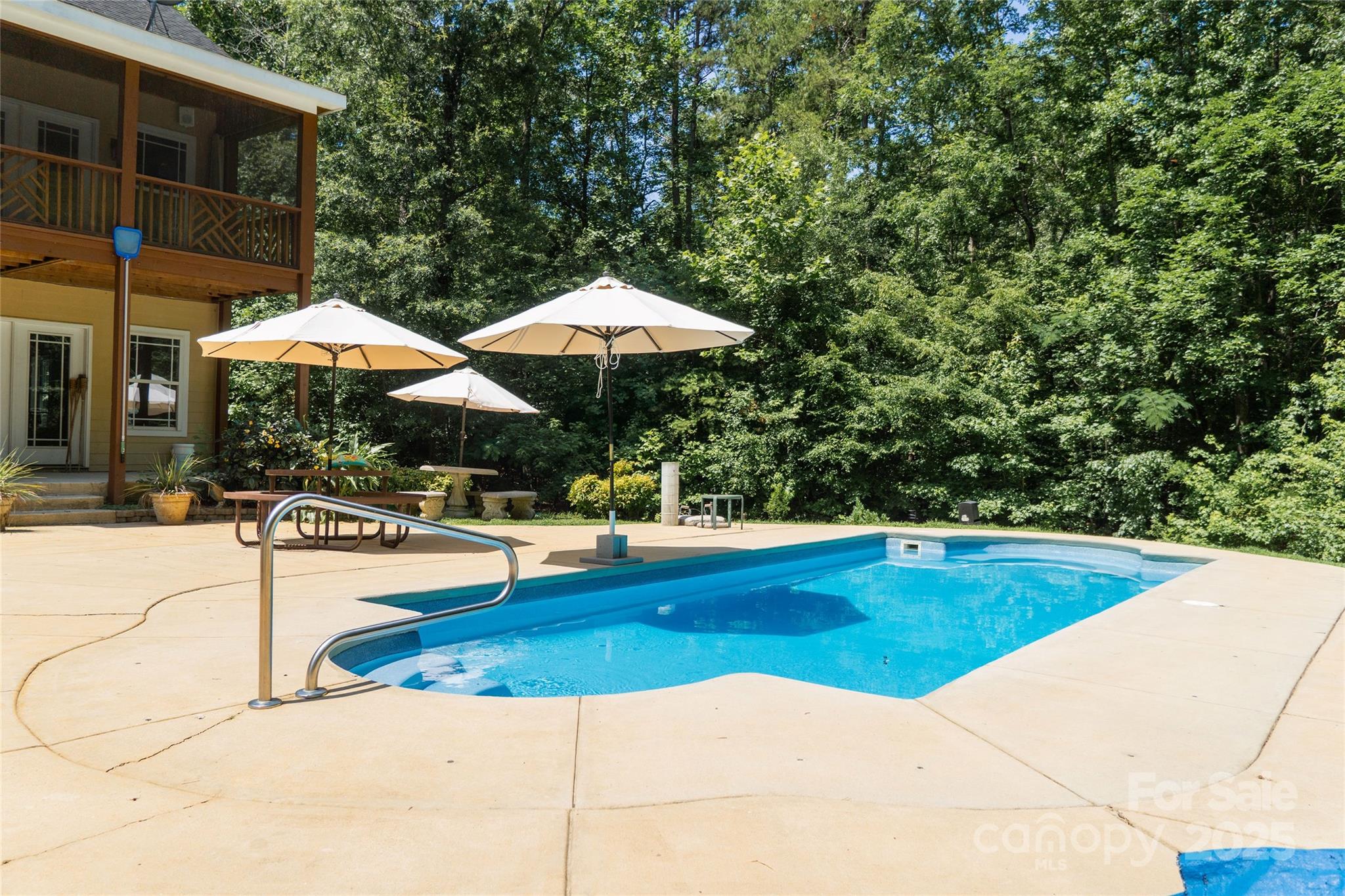 6184 Chandler Road