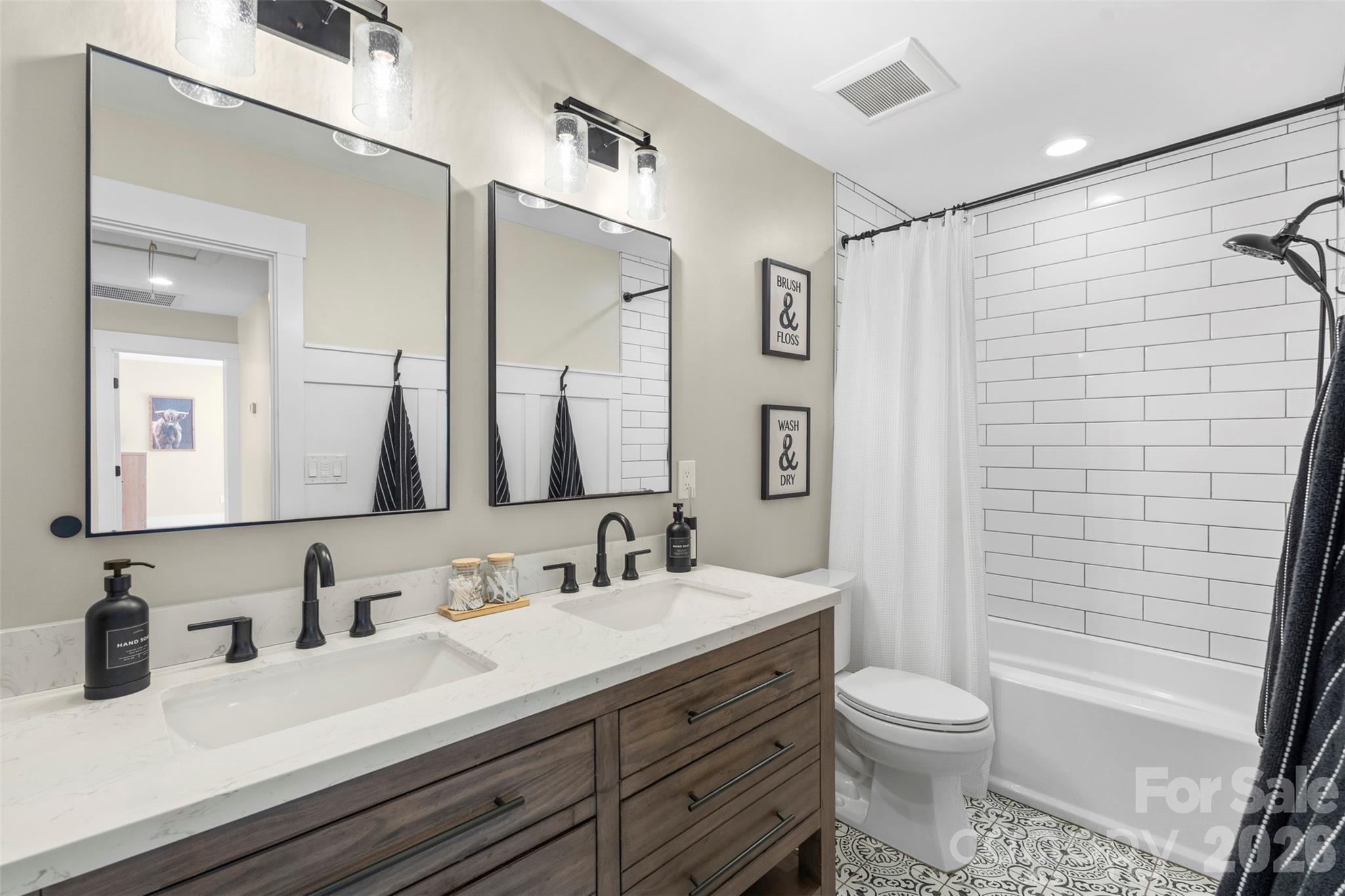 Wesley Oaks - Residential