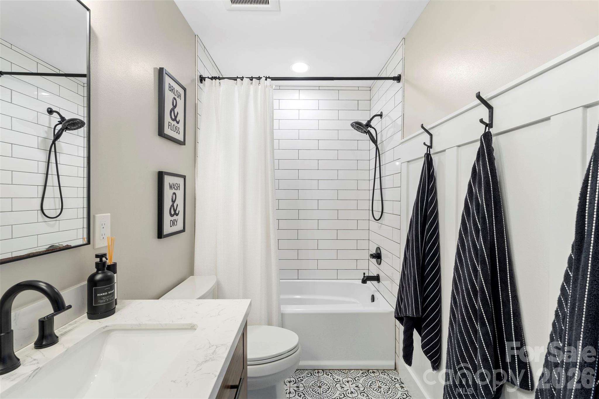 Wesley Oaks - Residential