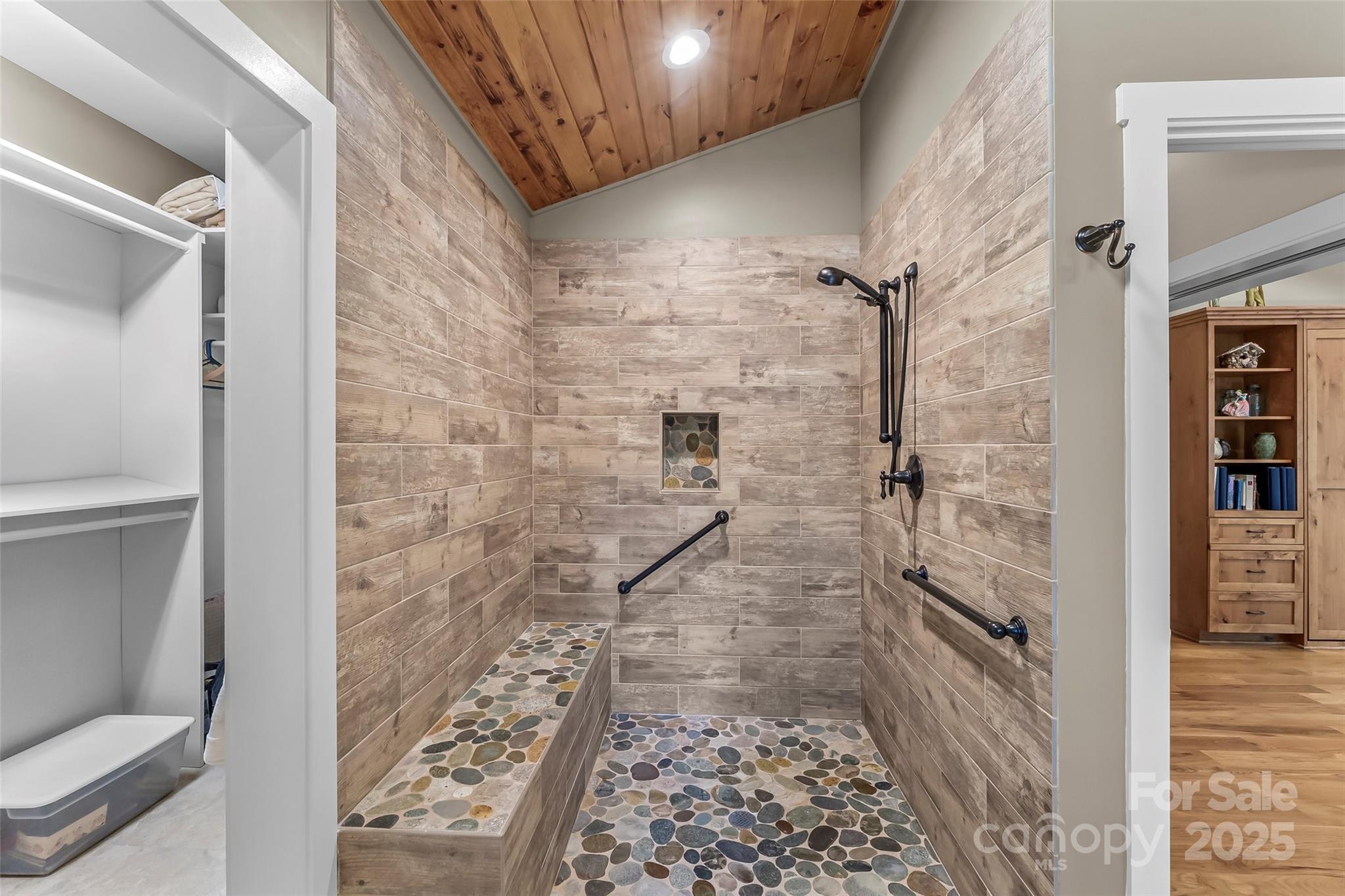 Old Wildlife Club - Residential