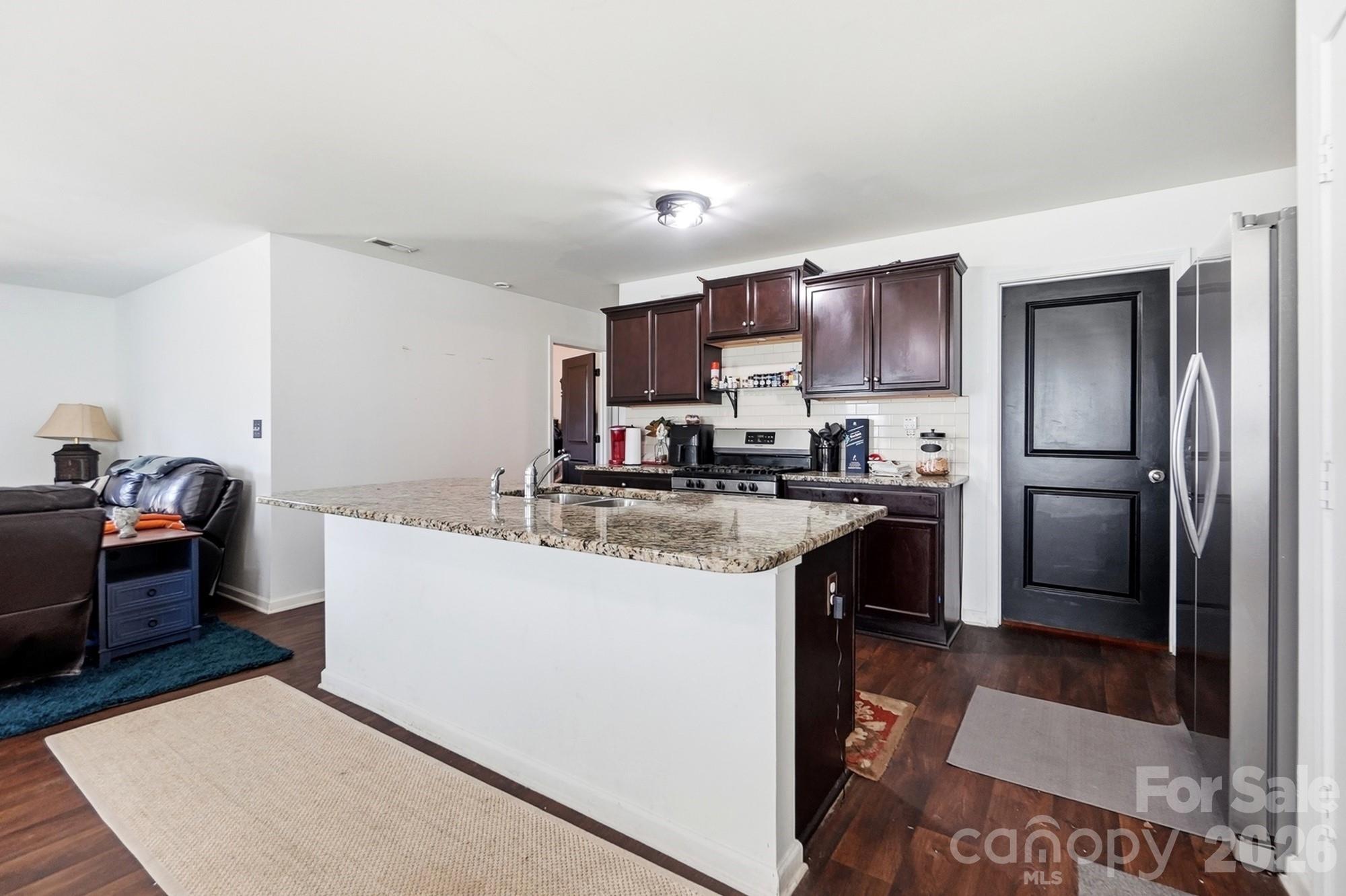 1718 Aldershot Court