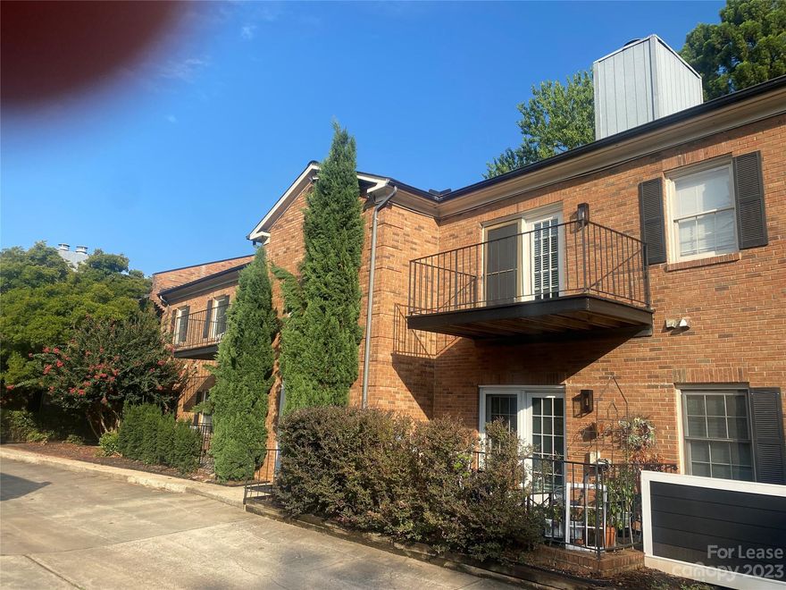 Myers Park Condo. Close to greenway, shopping, restaurants, hospital and easy access to uptown. Tons of character, all brick exterior, new interior paint, granite countertops, 9 ft ceilings throughout, crown molding, wood burning fireplace, walk in master closet, updated baths all in an open concept layout! Home includes a separate storage unit with one covered parking spot and one uncovered parking spot. Enjoy your morning coffee on your private balcony.