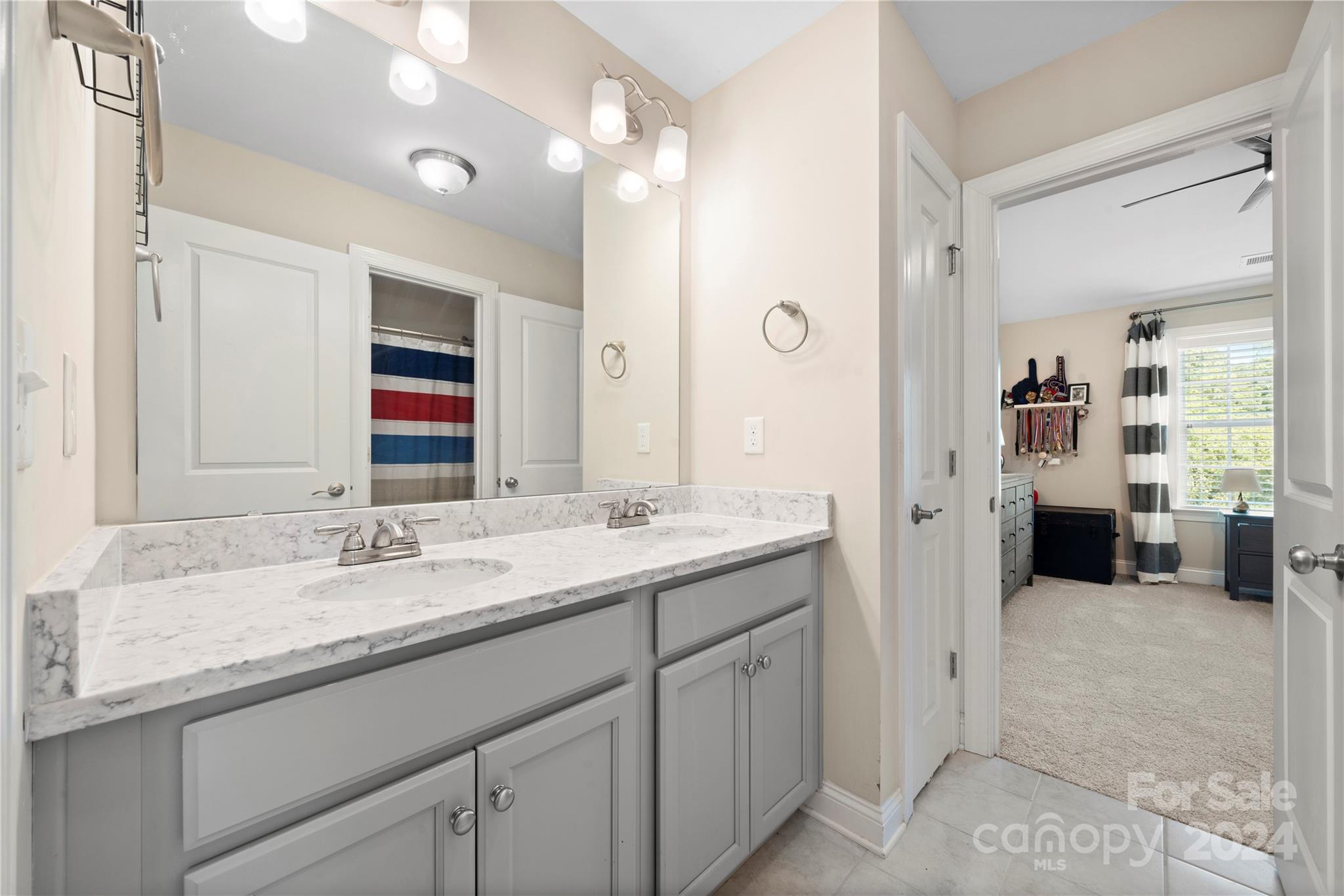 The Retreat At Sunset Ridge - Residential