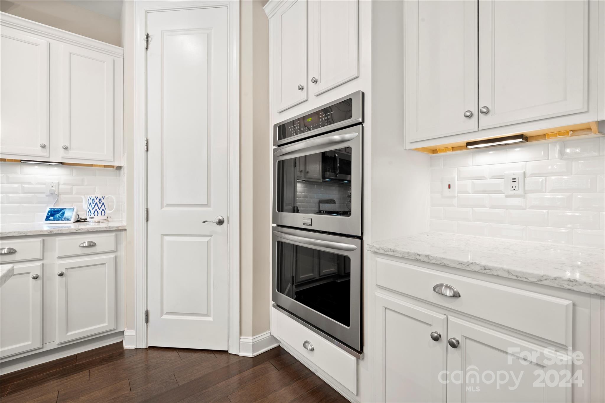 The Retreat At Sunset Ridge - Residential