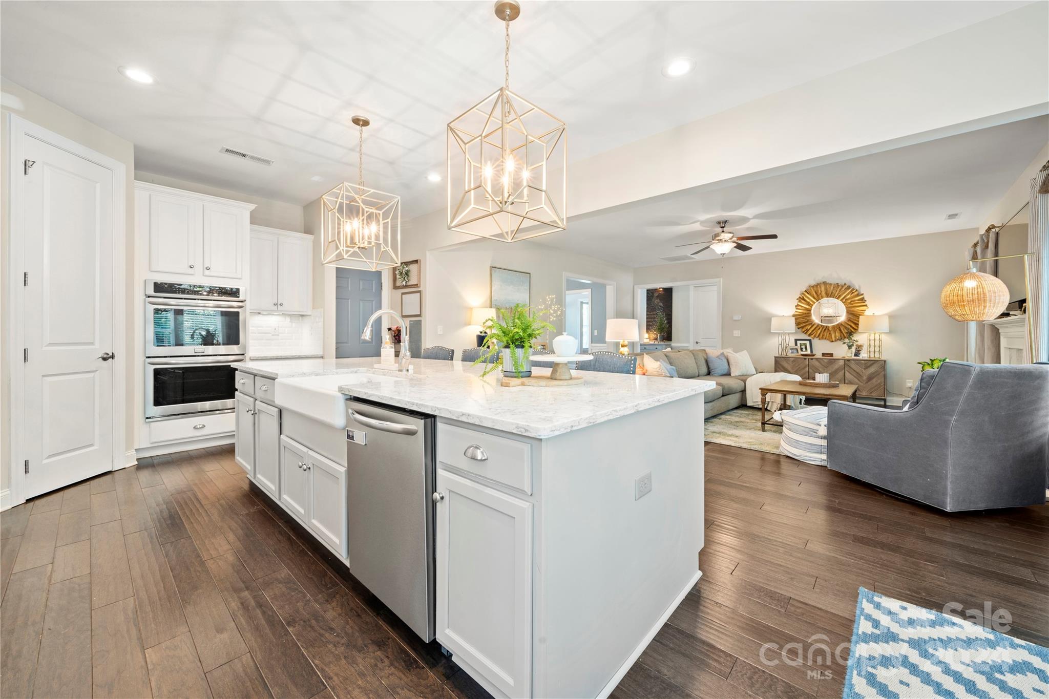 The Retreat At Sunset Ridge - Residential