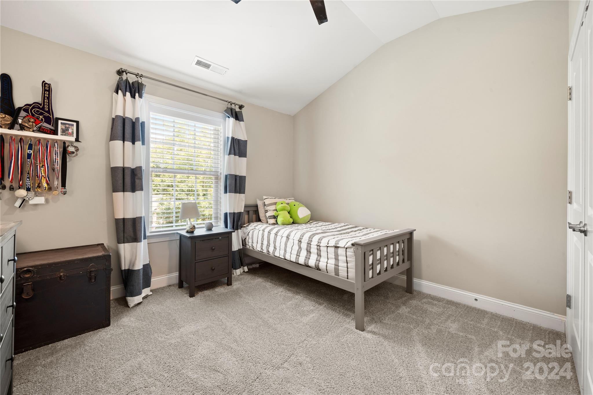 The Retreat At Sunset Ridge - Residential