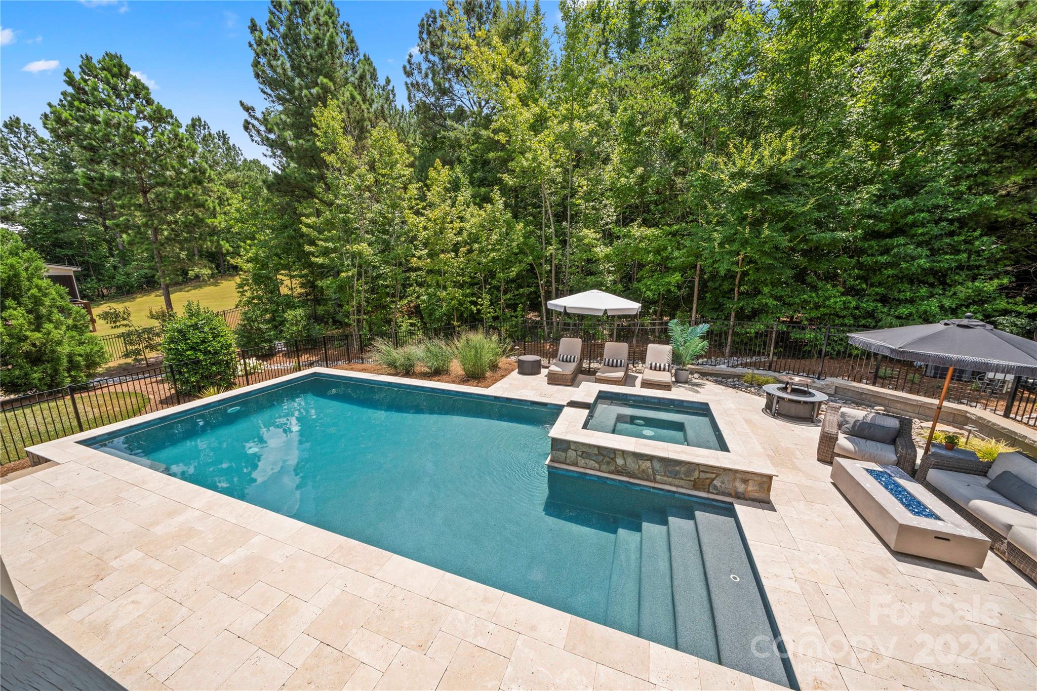 The Retreat At Sunset Ridge - Residential