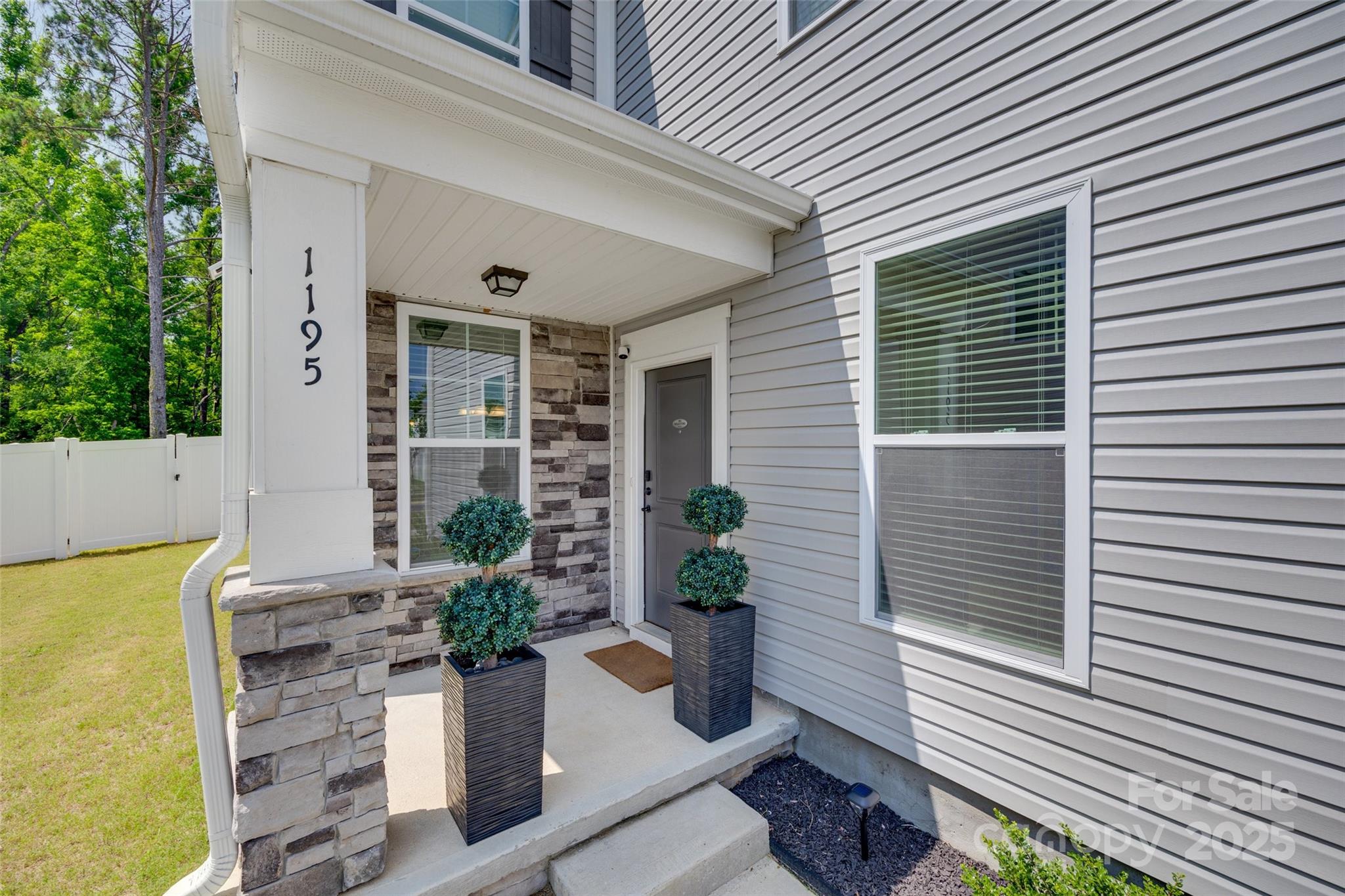 1195 Cavalier Lane