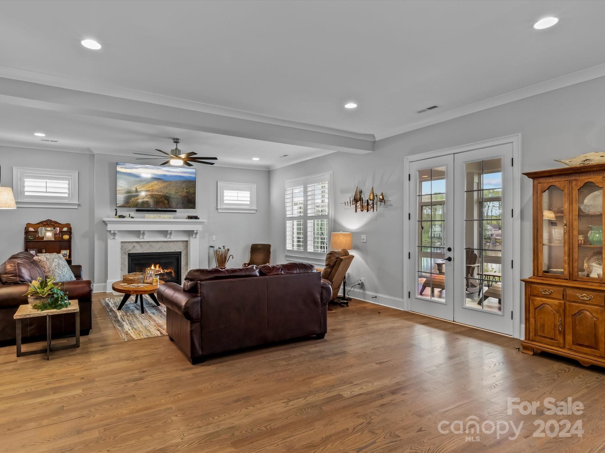 Sisters Cove - Residential