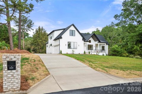Photo of 1213 Rosa Drive, Monroe, NC 28112 (MLS # 4377355)