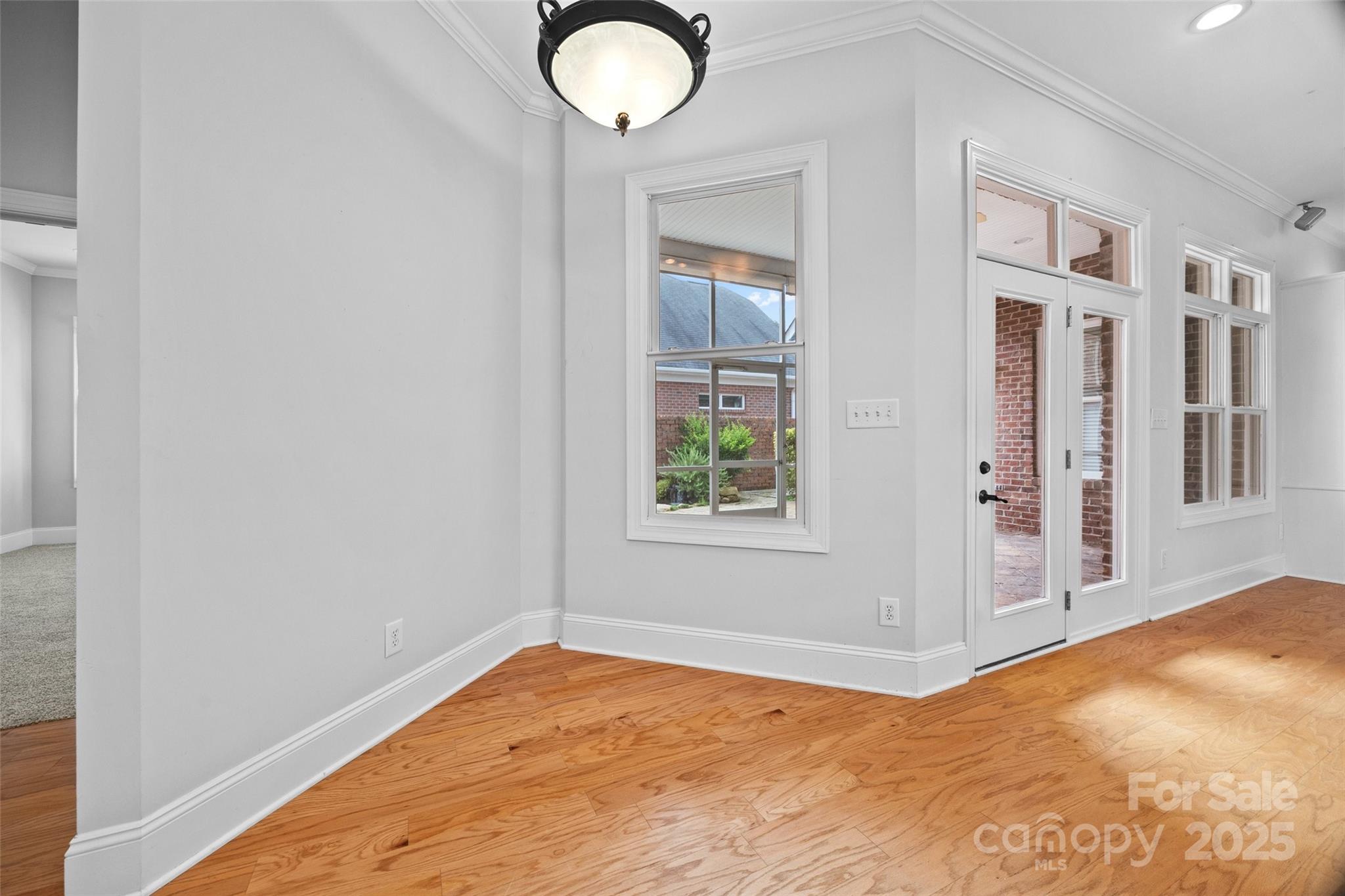 Laurel Creek - Residential