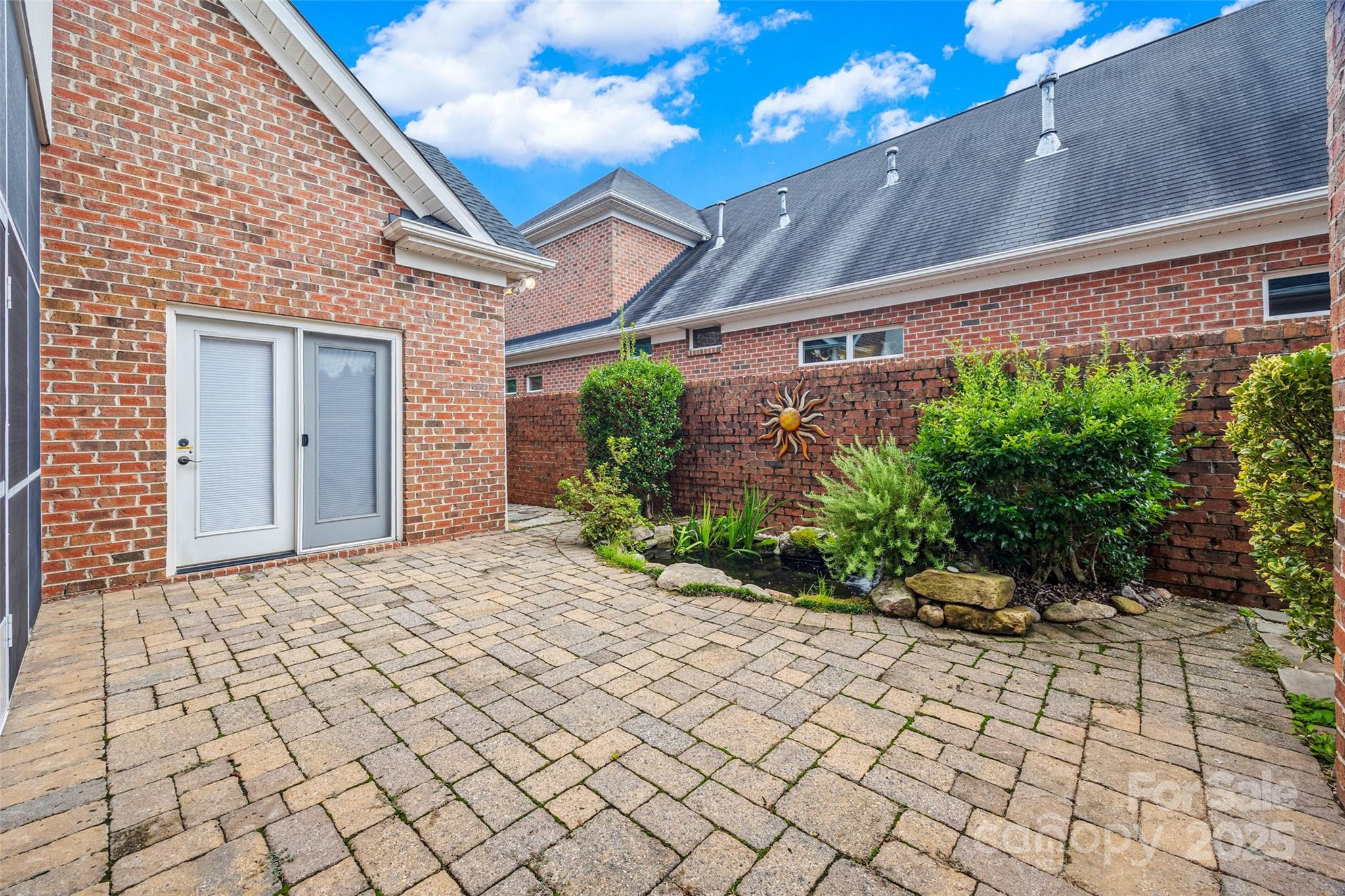 Laurel Creek - Residential