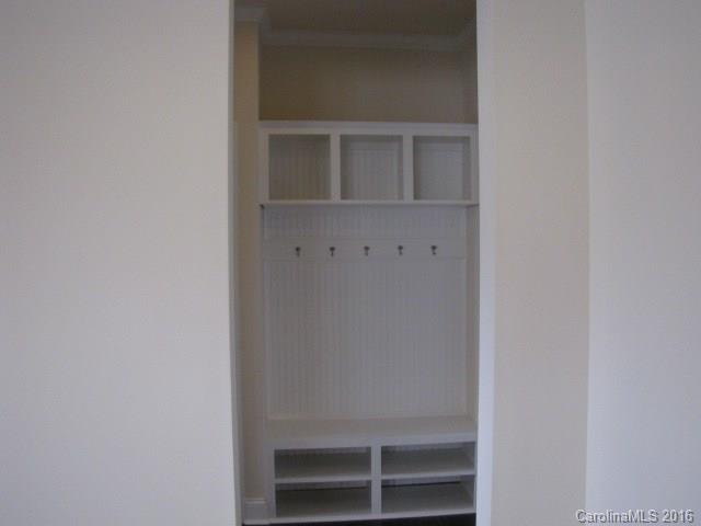 The Palisades - Residential Lease