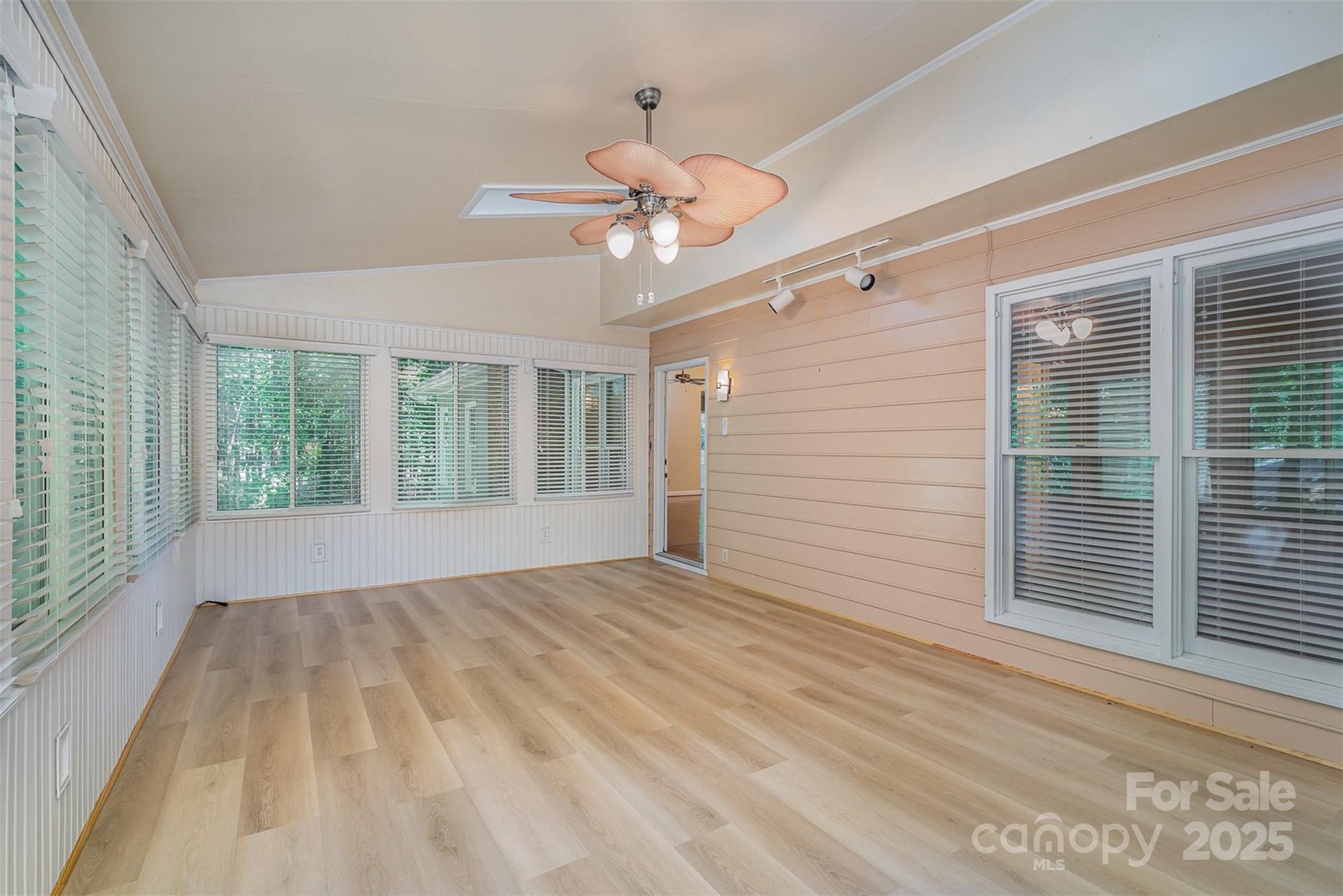 140 Rustic Way Lane