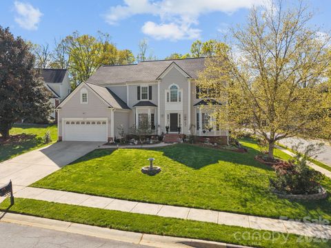 6215 Glencairn Court Charlotte NC 28269