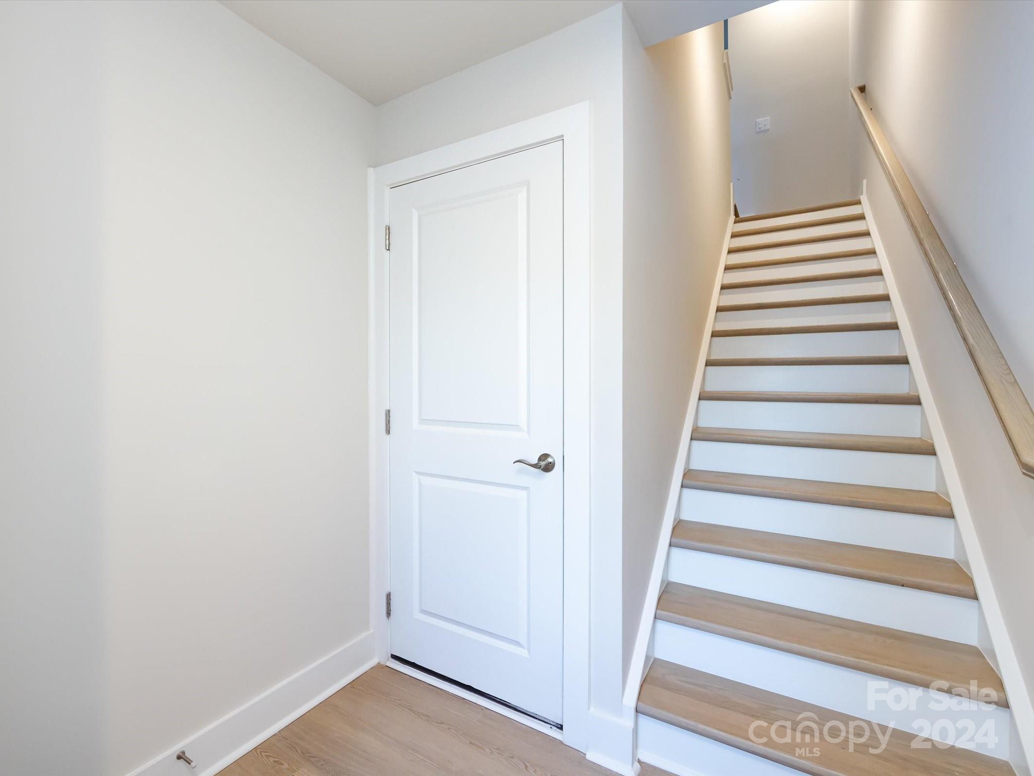 1530 Levy Way