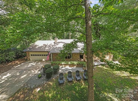 109 Mountain Place Hendersonville NC 28791