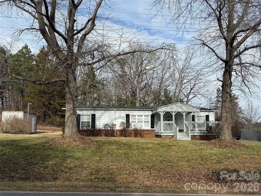 Great location close to Springs Rd and good school district. Three bedrooms, one and half bathrooms with open concept in living room and kitchen area.
Updated front porch with nice landscape and plenty of paved parking.