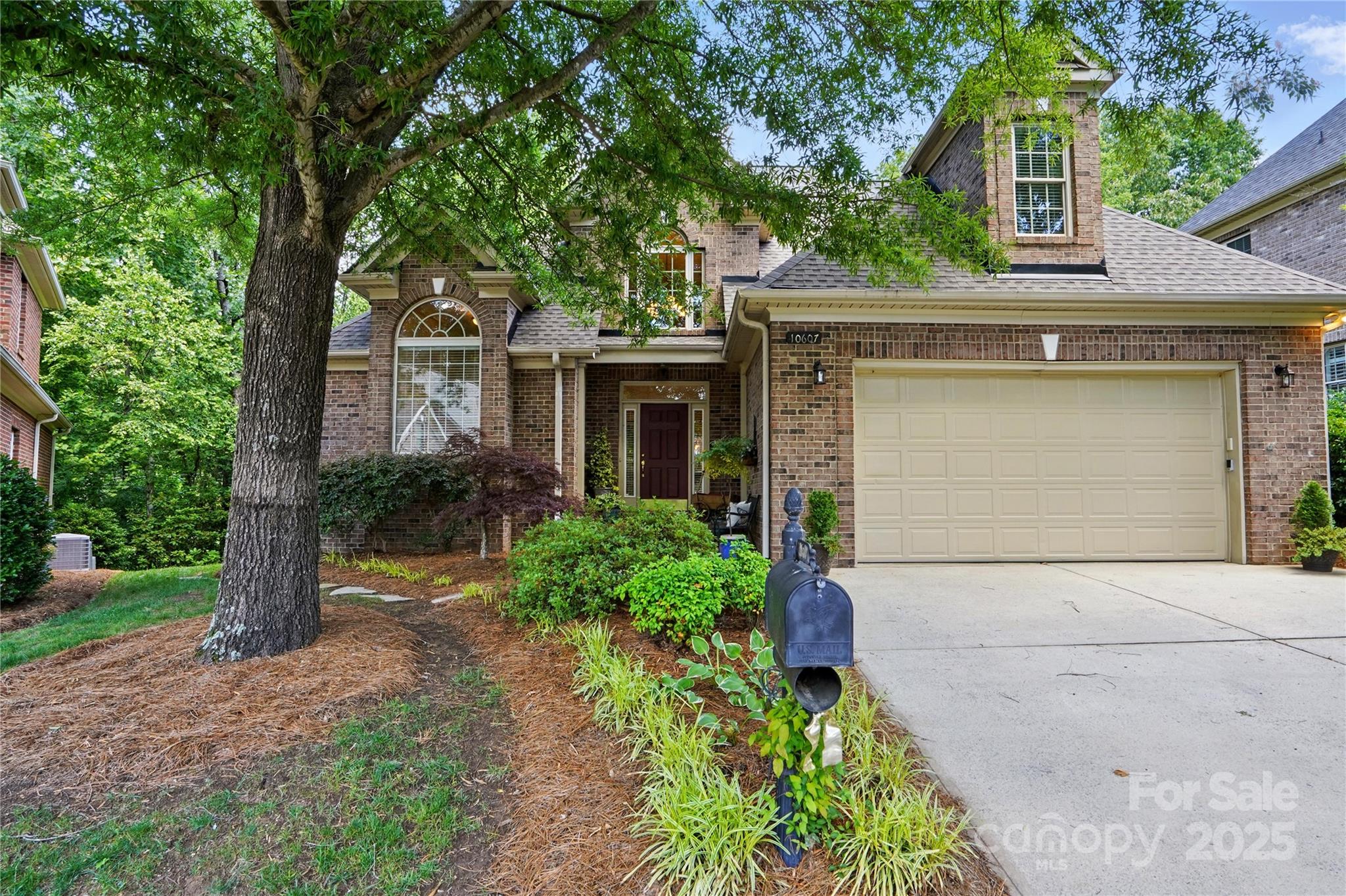 10607 Newberry Park Lane