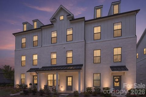 Photo of 3024 Red Cardinal Lane, Charlotte, NC 28211 (MLS # 4383440)