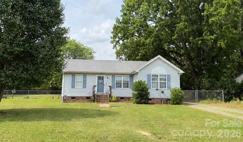 Photo of 1341 E Cannon Avenue, Albemarle, NC 28001 (MLS # 4387305)
