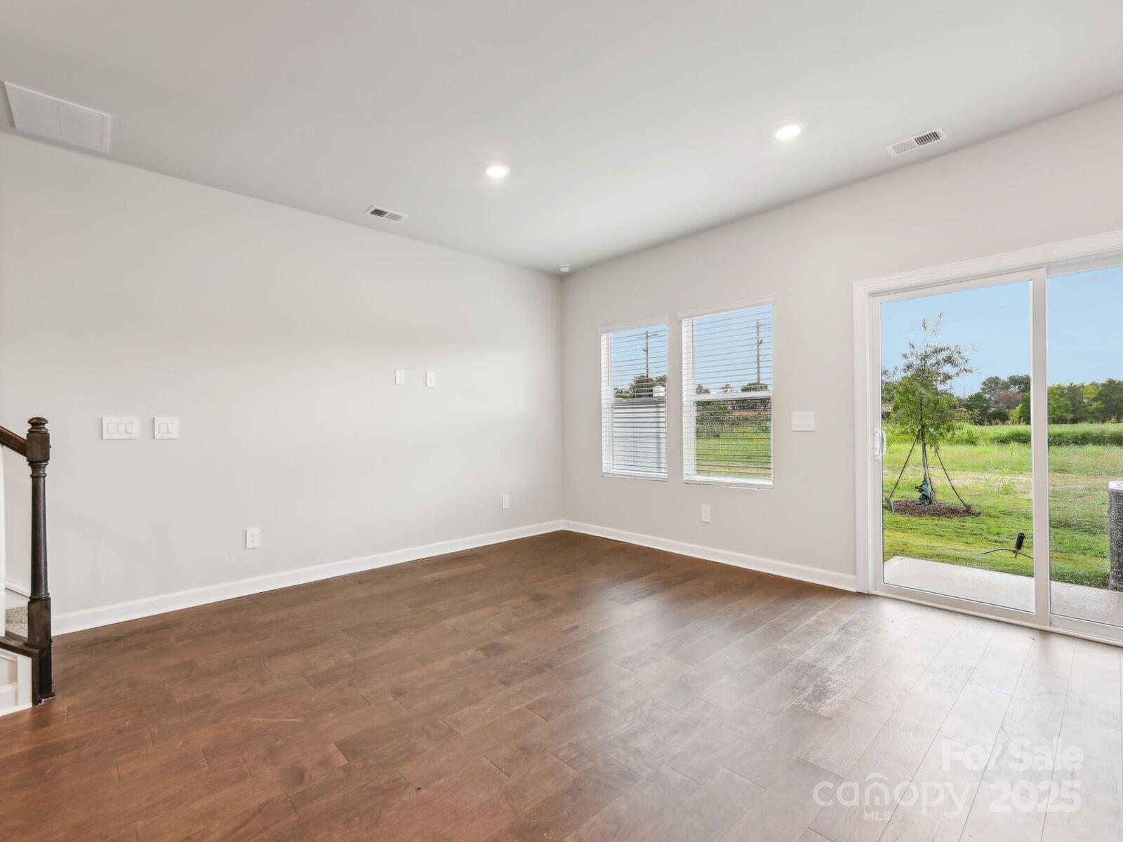 1433 Old Rivers Road