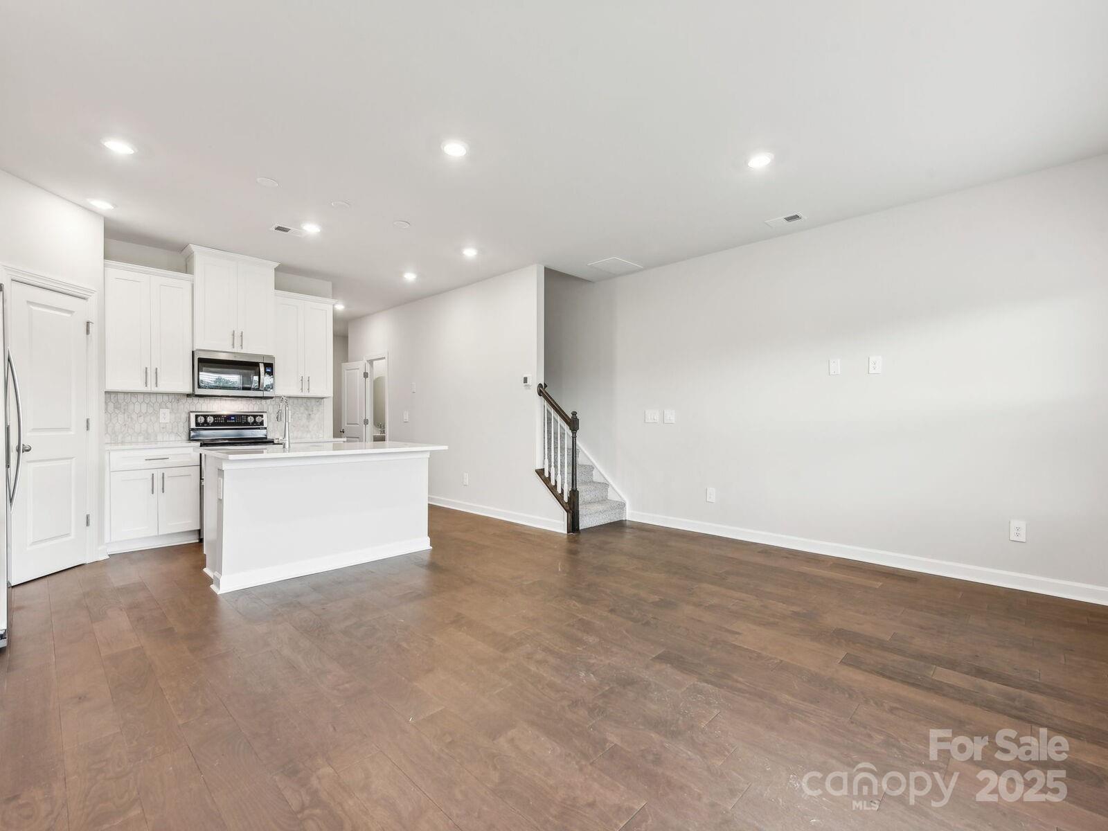 1433 Old Rivers Road