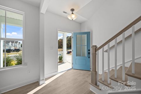 Photo of 124 Canary Lane, Mooresville, NC 28115 (MLS # 4248869)