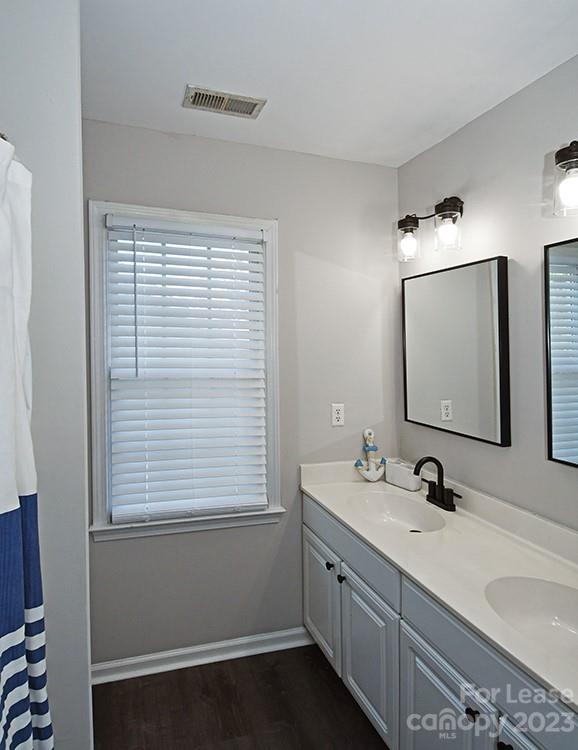 Blue Stone Harbor - Residential Lease