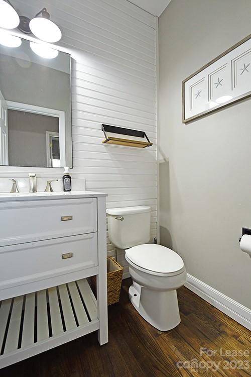 Blue Stone Harbor - Residential Lease