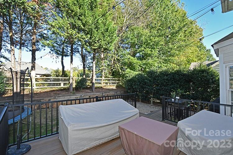 Blue Stone Harbor - Residential Lease