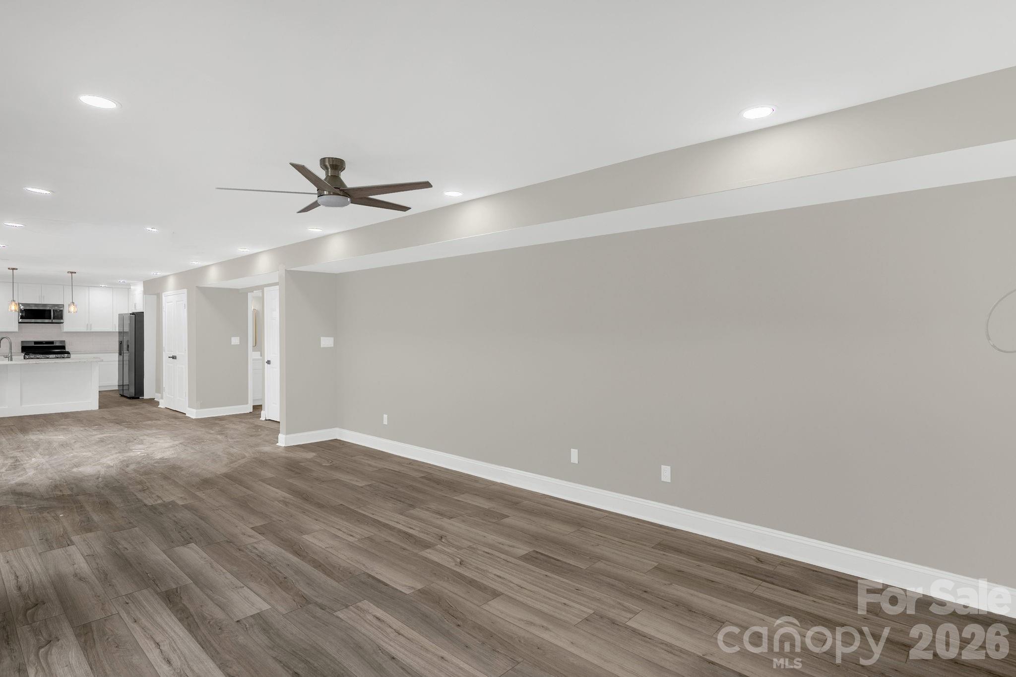 Winding Creek - Residential