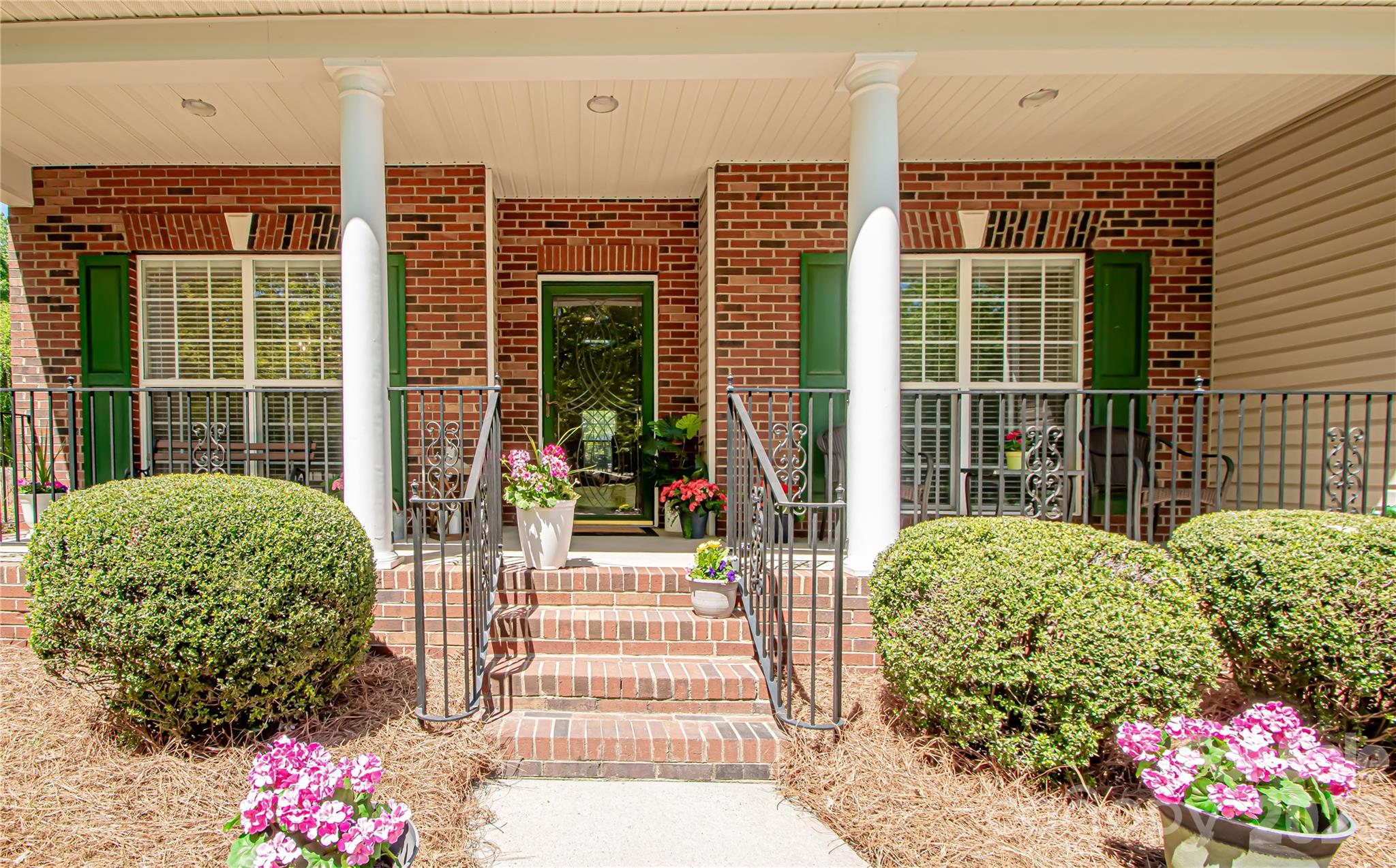 1325 Linden Glen Drive